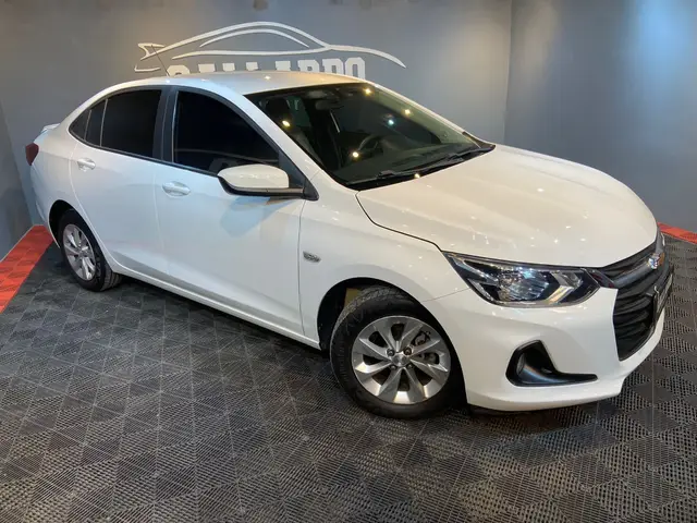 Carro Chevrolet Onix Plus 2020 1.0 LT Turbo (Flex)