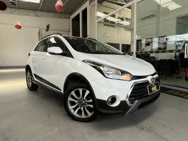 Carro Hyundai HB20X 2017 Style 1.6 (Flex)