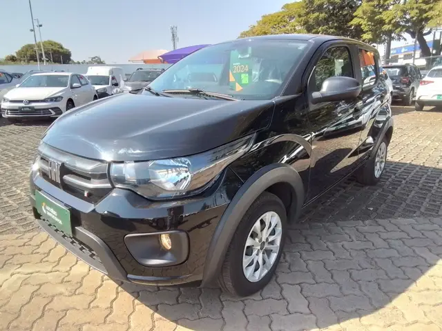 Carro Fiat Mobi 2024 Trekking 1.0