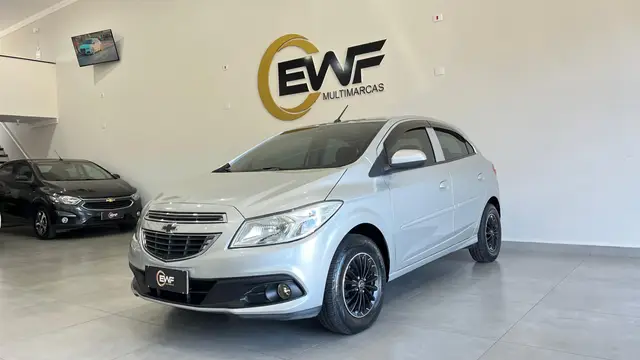 Carro Chevrolet Onix 2014 1.0 LT SPE/4