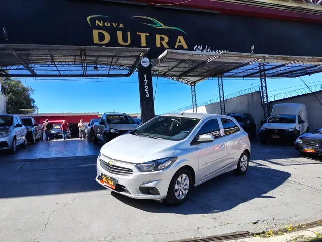 Carro Chevrolet Onix 2019 1.0 LT SPE/4