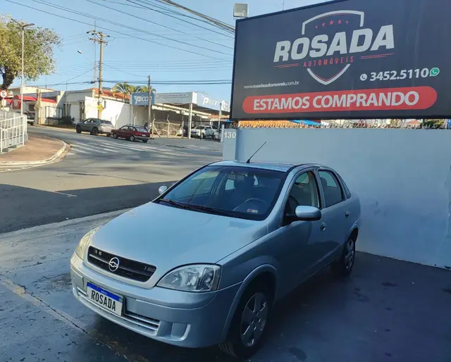 Carro Chevrolet Corsa Sedan 2005 Joy 1.8 (Flex)