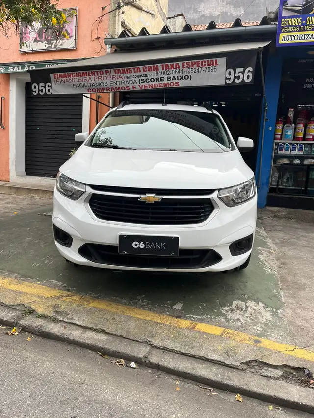 Carro Chevrolet Spin 2023 LT 1.8