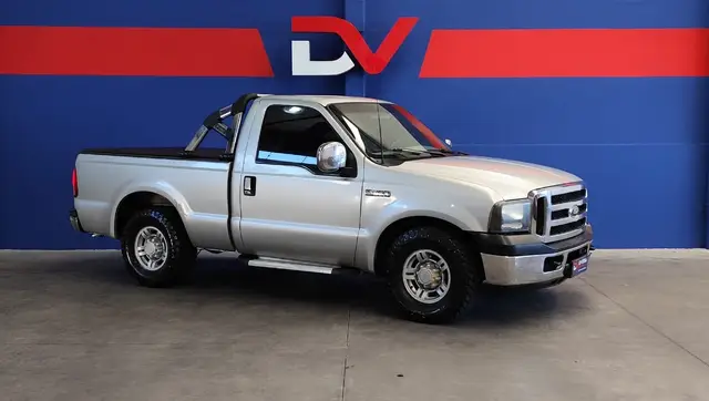 Carro Ford F-250 2011 XLT 4x2 3.9 (Cab Simples)
