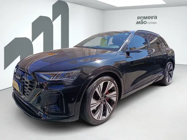 Carro Audi Q8 e-tron Sportback 2024 Performance Black