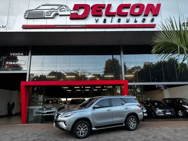 Carro Toyota SW4 2020 2.8 TDI SRX 7L 4x4 (Aut) (Diesel)