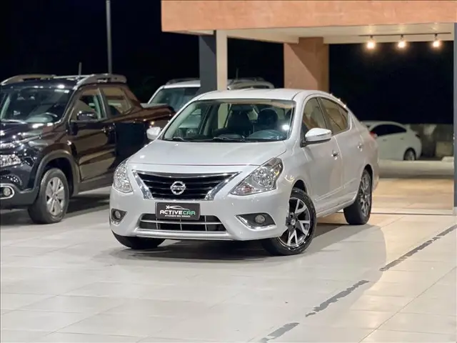 Carro Nissan Versa 2016 1.6 16V Unique (Flex)