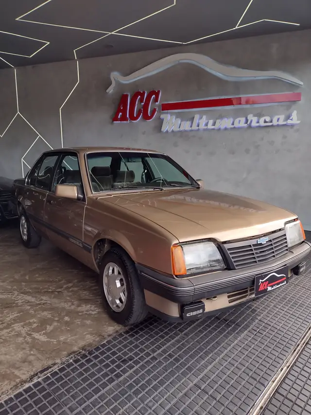Carro Chevrolet Monza Hatch 1986 SLE 2.0