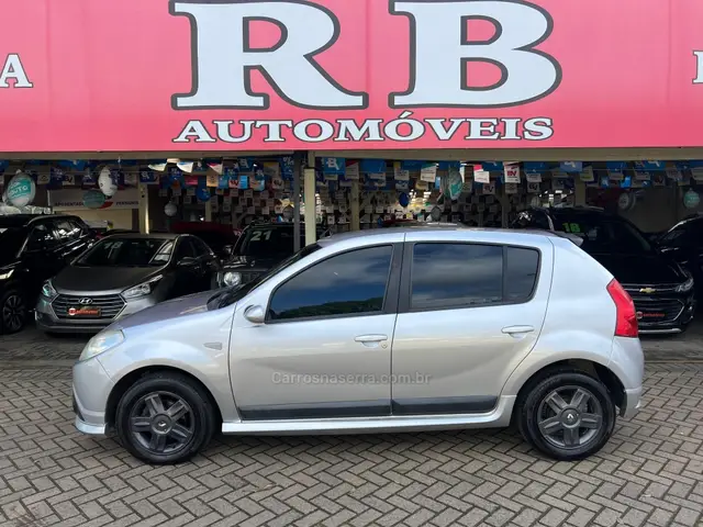 Carro Renault Sandero 2008 Privilège 1.6 16V (flex)