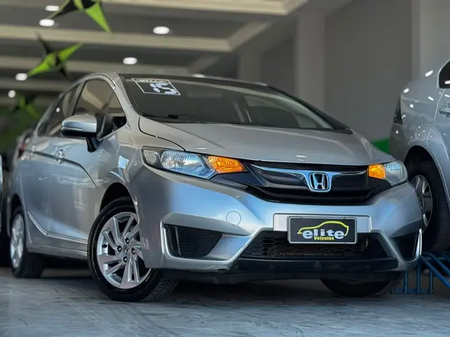 Carro Honda Fit 2015 1.5 16v LX CVT (Flex)