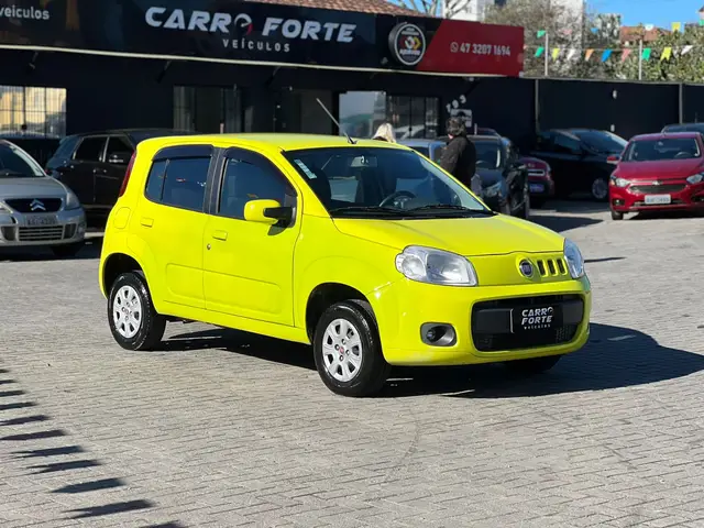 Carro Fiat Uno 2011 VIVACE Celeb. 1.0 EVO F.Flex 8V 5p