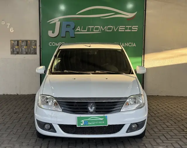 Carro Renault Logan 2011 Expression 1.0 16V (flex)