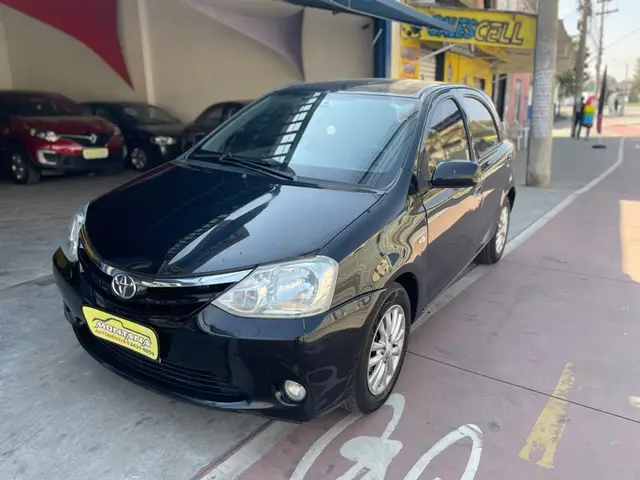 Carro Toyota Etios 2013 XLS 1.5 (Flex)