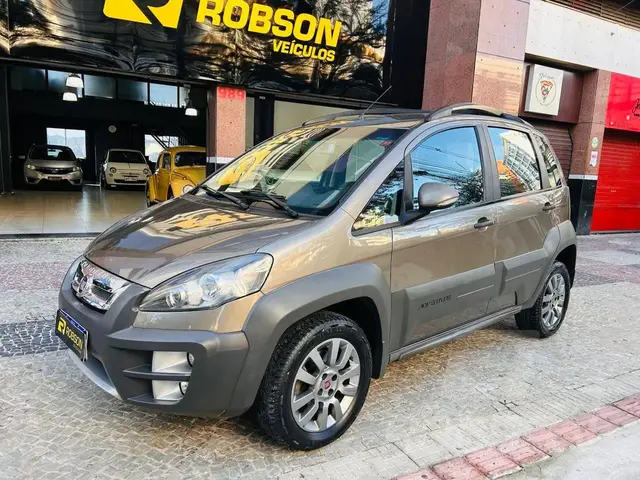 Carro Fiat Idea 2016 Adventure 1.8 16V Dualogic (Flex)