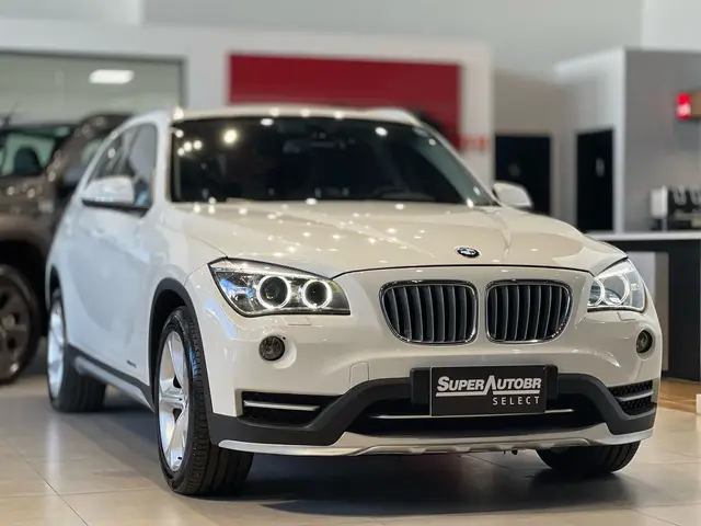 Carro BMW X1 2015 2.0 sDrive20i Activeflex