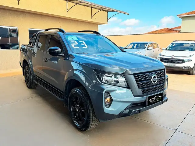 Carro Nissan Frontier 2023 2.3 CD Turbo Attack TDI (Aut) 4x4