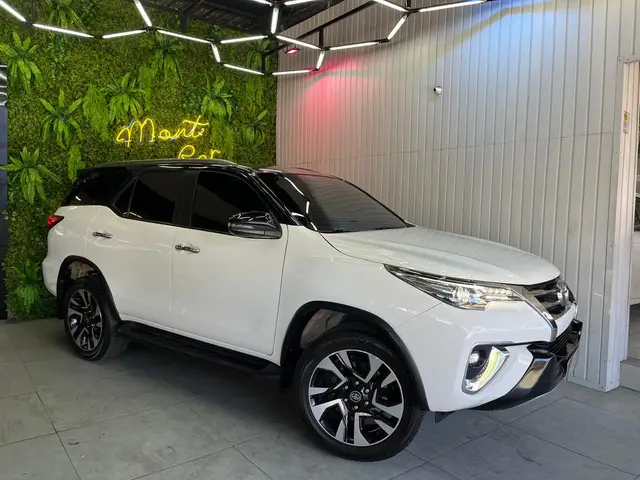Carro Toyota SW4 2018 2.7 SRV 7L 4x2 (Aut) (Flex)