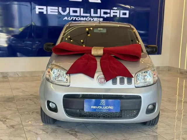 Carro Fiat Uno 2014 Vivace 1.0 8V (Flex) 4p