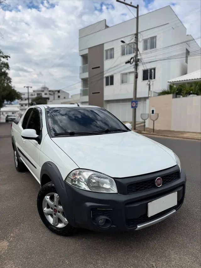 Carro Fiat Strada 2020 Freedom 1.4 CD (Flex)