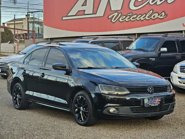Carro Volkswagen Jetta 2013 2.0 TSI Highline DSG