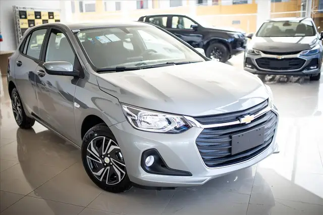 Carro Chevrolet Onix 2024 1.0