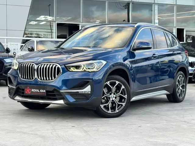 Carro BMW X1 2022 sDrive20i 2.0 Turbo (Aut.)