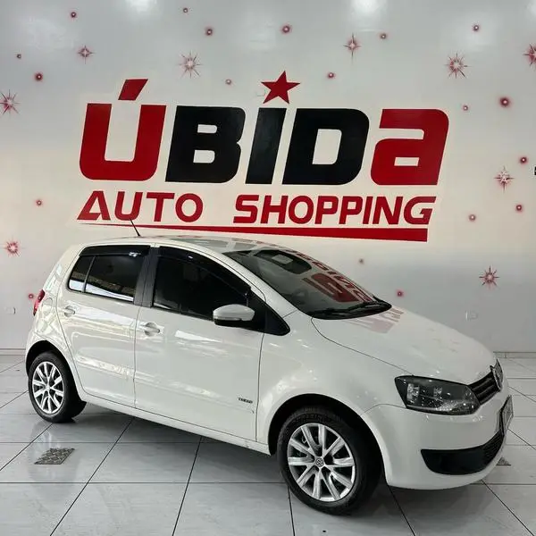 Carro Volkswagen Fox 2014 1.6 VHT (Flex)