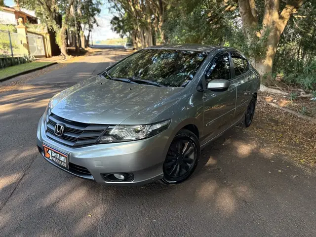 Carro Honda City 2013 LX 1.5 16V (flex)
