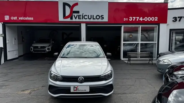 Carro Volkswagen Polo 2025 Track 1.0 Flex 12V 5p