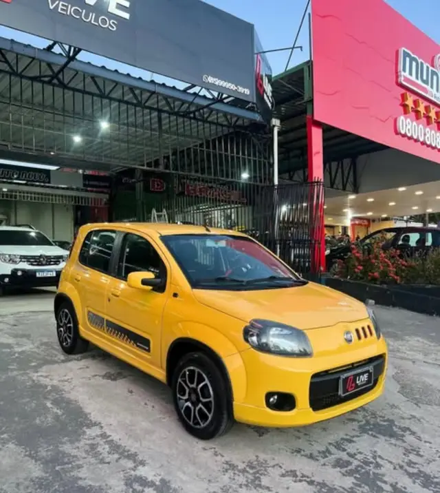 Carro Fiat Uno 2013 Sporting 1.4 8V (Flex) 4p