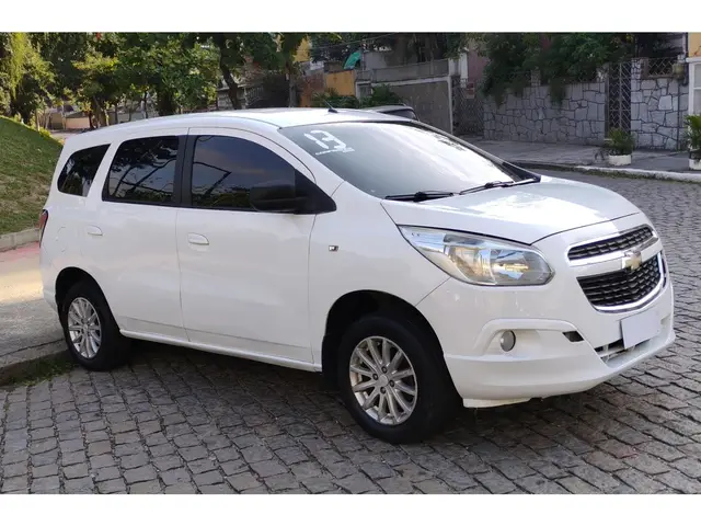 Carro Chevrolet Spin 2013 LT 5S 1.8 (Aut) (Flex)