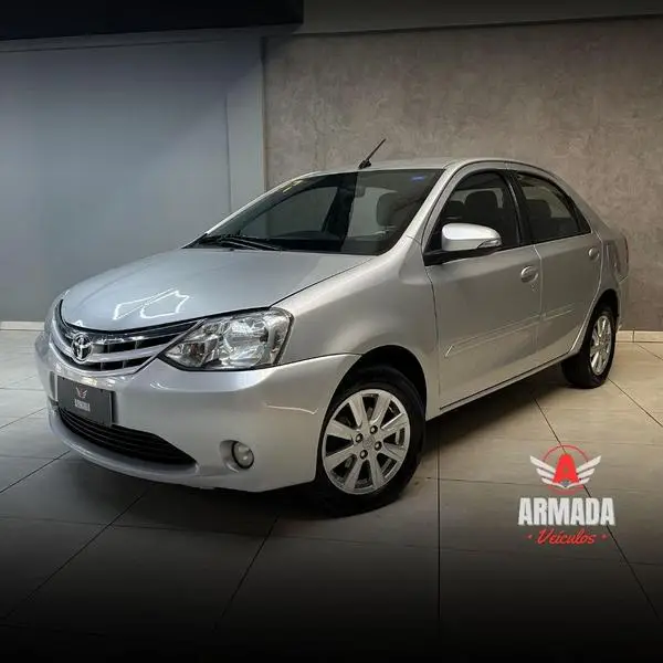 Carro Toyota Etios Sedan 2017 XLS 1.5 (Aut) (Flex)
