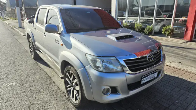 Carro Toyota Hilux Cabine Dupla 2015 Hilux 3.0 TDI 4x4 CD STD