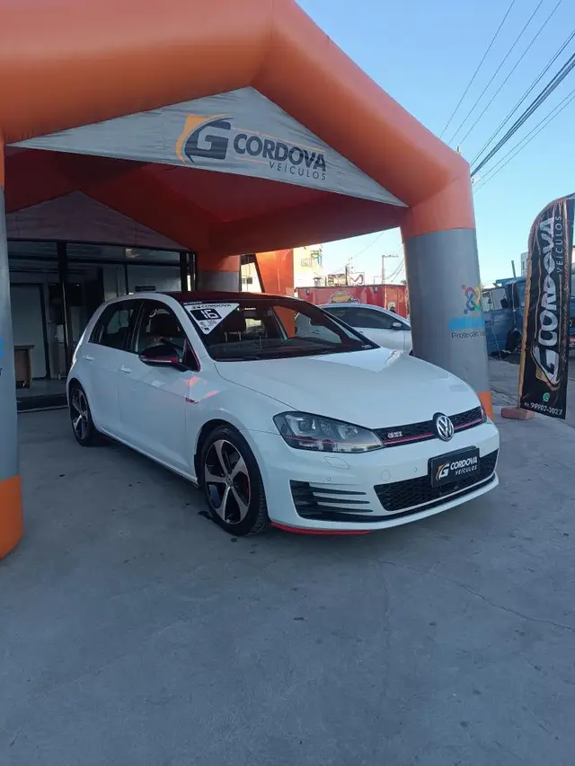 Carro Volkswagen Golf 2016 GTI 2.0 TSi DSG