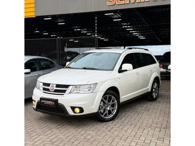 Carro Fiat Freemont 2015 2.4 16V Precision (Aut)