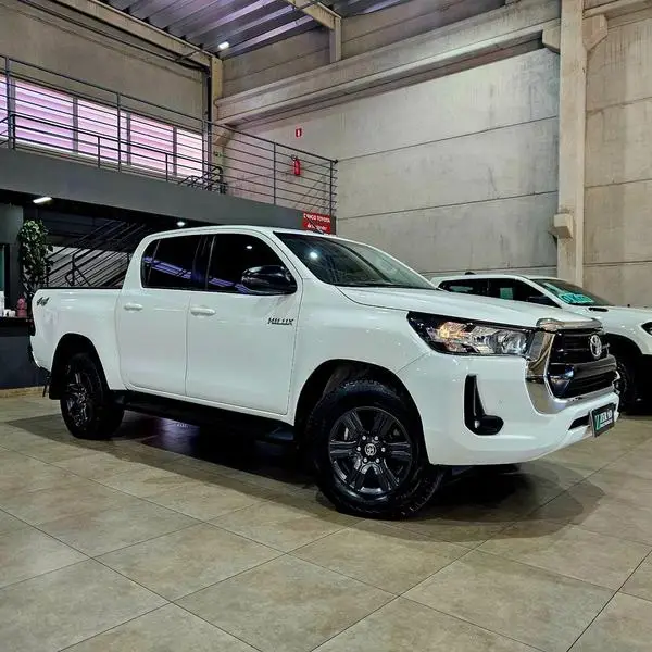 Carro Toyota Hilux Cabine Dupla 2022 SR 2.8 TDI CD 4x4 (Aut)