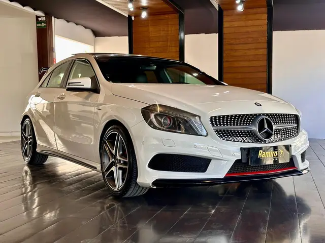 Carro Mercedes-Benz Classe A  2014 250 Turbo Sport