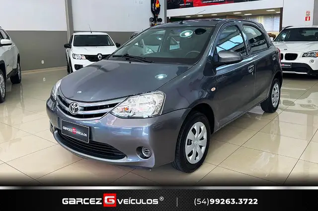 Carro Toyota Etios 2015 X 1.3 (Flex)