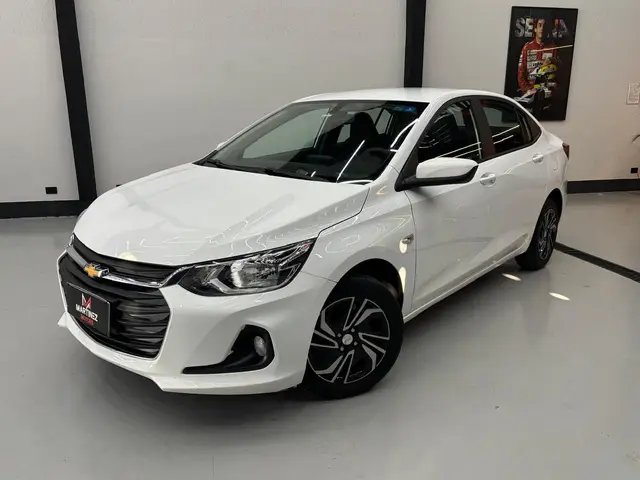 Carro Chevrolet Onix Plus 2024 LT 1.0 Turbo