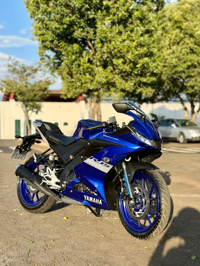Moto Yamaha YZF R15 2024 ABS