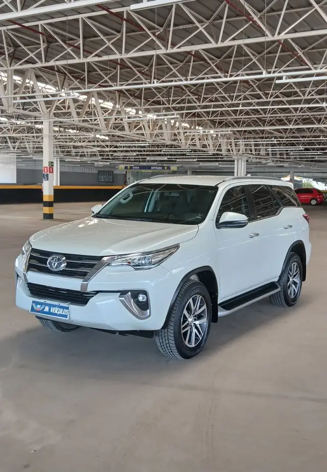 Carro Toyota SW4 2019 2.8 TDI SRX 7L 4x4 (Aut) (Diesel)