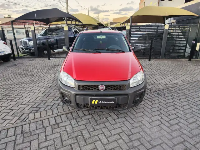 Carro Fiat Strada 2014 Working 1.4 (Flex)