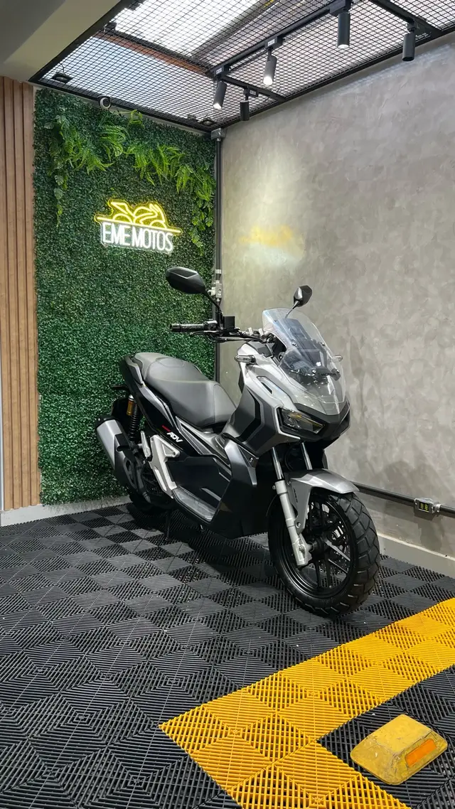 Moto Honda ADV 2023 ABS