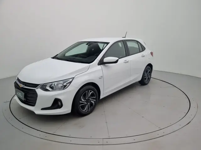 Carro Chevrolet Onix Plus 2024 LT 1.0