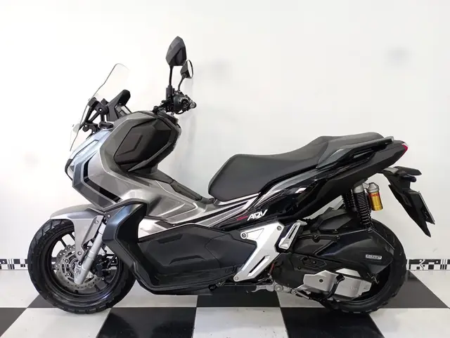 Moto Honda ADV 2023 ABS