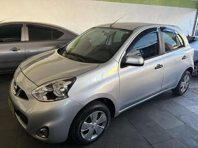 Carro Nissan March 2018 1.0 12V S (Flex)