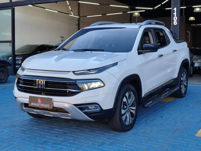 Carro Fiat Toro 2022 Volcano 2.0 TDI 4x4 (Aut)
