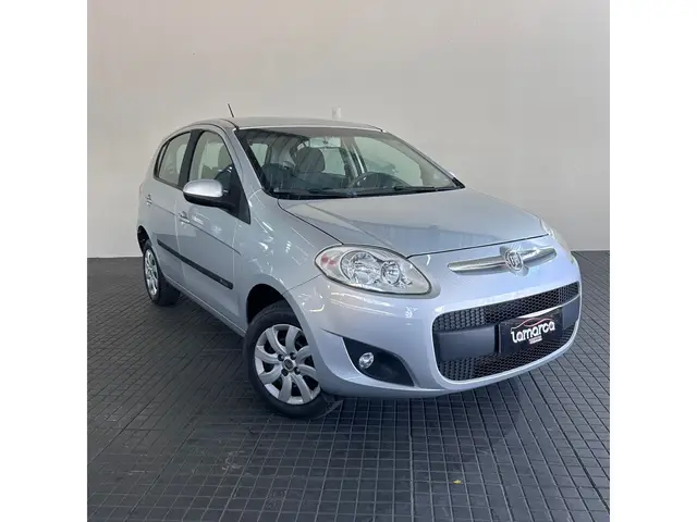Carro Fiat Palio Weekend 2013 Attractive 1.4 8V (Flex)