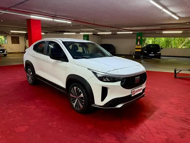 Carro Fiat Fastback 2024 Audace