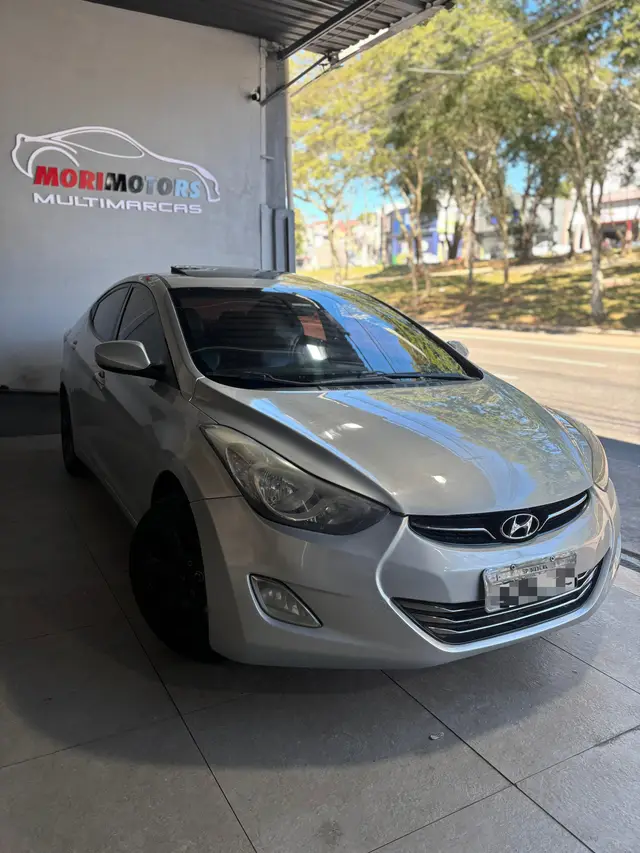 Carro Hyundai Elantra 2013 Sedan 1.8 GLS (aut)